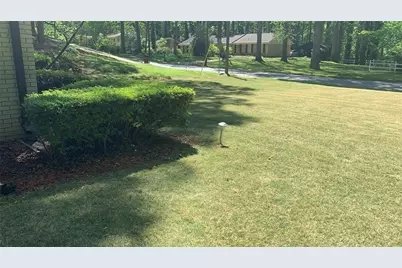 3629 Embry Circle Circle, Atlanta, GA 30341 - Photo 10