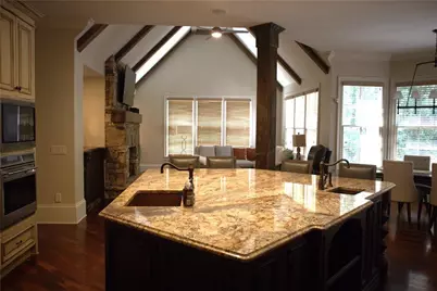 841 Camden Park Court NE, Atlanta, GA 30342 - Photo 32