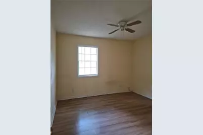 1761 Kristi Drive, Lawrenceville, GA 30043 - Photo 10