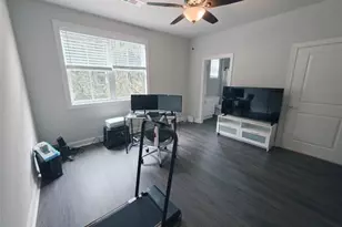 8020 Linfield Way, Atlanta, GA 30350 - Photo 8