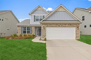604 Redfish Wy, Hoschton, GA 30548 - Photo 1
