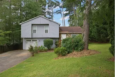 2262 New Castle Circle, Norcross, GA 30071 - Photo 2