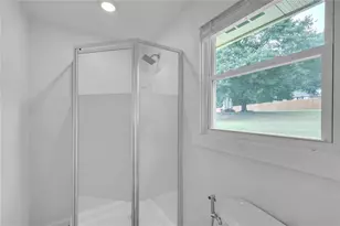 1242 Cooper Rd, Snellville, GA 30078 - Photo 32