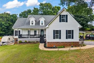 238 Apple Valley Rd, Commerce, GA 30529 - Photo 1