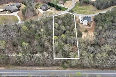 240 Woodmont Drive, Cornelia, GA 30531 - Photo 6