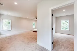 709 Emily Pl NW, Atlanta, GA 30318 - Photo 44