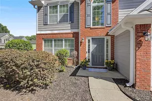 129 Hidden Lake Cir, Canton, GA 30114 - Photo 2