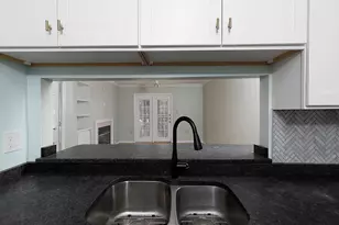 3655 Habersham Rd NE, Atlanta, GA 30305 - Photo 10