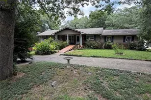 329 Riverbend Dr Dr, Royston, GA 30662 - Photo 1