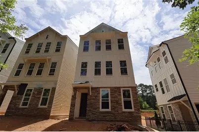 650 Memphis Drive, Scottdale, GA 30079 - Photo 2