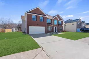 541 Hamlet Dr, Hampton, GA 30228 - Photo 2
