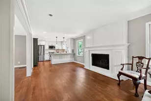 2070 Clay Dr NE, Sandy Springs, GA 30350 - Photo 8