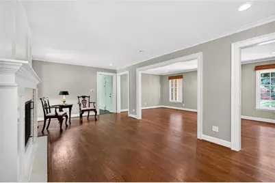 2070 Clay Drive NE, Sandy Springs, GA 30350 - Photo 10