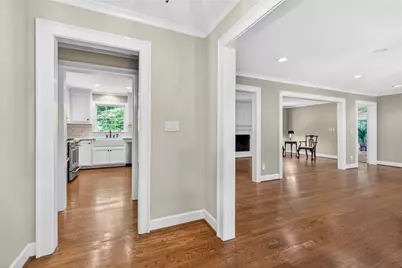 2070 Clay Drive NE, Sandy Springs, GA 30350 - Photo 12