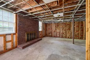 2070 Clay Dr NE, Sandy Springs, GA 30350 - Photo 36