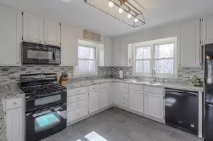 555 Greenland Rd, Sandy Springs, GA 30342 - Photo 6