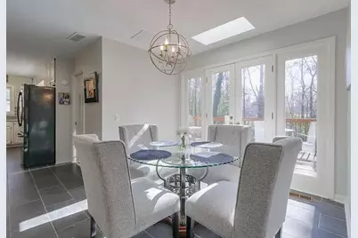 555 Greenland Road, Sandy Springs, GA 30342 - Photo 10