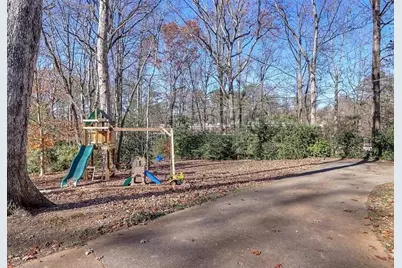 555 Greenland Road, Sandy Springs, GA 30342 - Photo 46