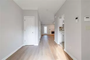 1634 River Main Ct, Lawrenceville, GA 30046 - Photo 2