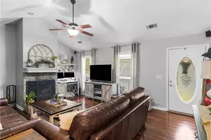 305 Annie Ln, Locust Grove, GA 30248 - Photo 4