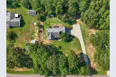 305 Annie Lane, Locust Grove, GA 30248 - Photo 2