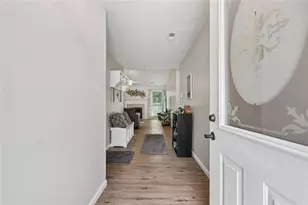 2423 Cheyenne Ln, Lawrenceville, GA 30044 - Photo 2
