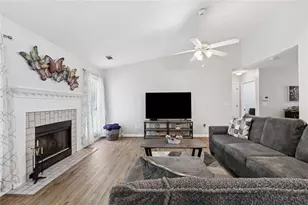 2423 Cheyenne Ln, Lawrenceville, GA 30044 - Photo 8