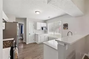 2423 Cheyenne Ln, Lawrenceville, GA 30044 - Photo 12