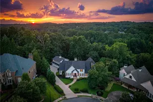 1080 Balmoral Ln, Roswell, GA 30075 - Photo 1