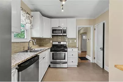 2531 Batavia Street, East Point, GA 30344 - Photo 14