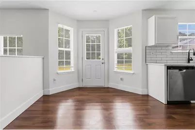 2740 S Hills, Riverdale, GA 30296 - Photo 4