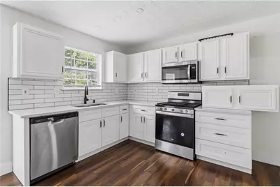 2740 S Hills, Riverdale, GA 30296 - Photo 2