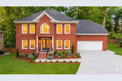 2352 Brittany Lane, Marietta, GA 30062 - Photo 2