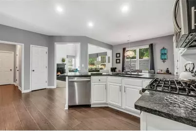 7093 Sweetwater Valley, Stone Mountain, GA 30087 - Photo 10
