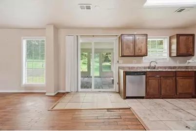194 Brownlee Road SW, Atlanta, GA 30331 - Photo 10