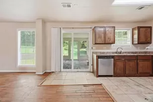 194 Brownlee Rd SW, Atlanta, GA 30331 - Photo 10