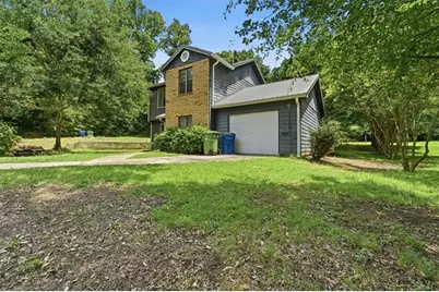 194 Brownlee Road SW, Atlanta, GA 30331 - Photo 2