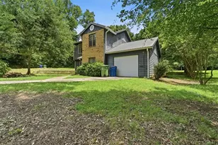194 Brownlee Rd SW, Atlanta, GA 30331 - Photo 2
