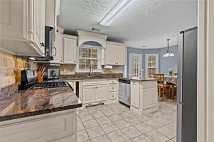 1480 Bramlett Forest Trail, Lawrenceville, GA 30045 - Photo 14