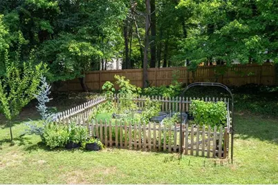 4886 Raven Way NE, Marietta, GA 30066 - Photo 30