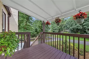 154 W Putnam Ferry Rd, Woodstock, GA 30189 - Photo 4