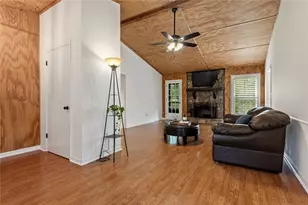 154 W Putnam Ferry Rd, Woodstock, GA 30189 - Photo 6
