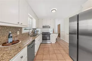 154 W Putnam Ferry Rd, Woodstock, GA 30189 - Photo 14