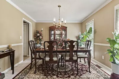 1202 Commonwealth Avenue SW, Marietta, GA 30064 - Photo 4