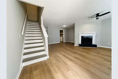 1016 Kennesborough Road NW, Kennesaw, GA 30144 - Photo 4