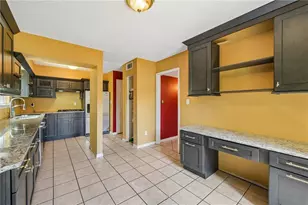 2011 Oak Park Ln, Decatur, GA 30032 - Photo 6