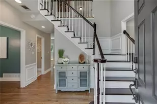555 Ashvale Overlook, Johns Creek, GA 30005 - Photo 4