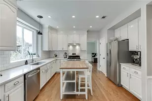 555 Ashvale Overlook, Johns Creek, GA 30005 - Photo 10