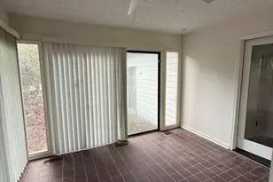 352 N Peak Dr, Alpharetta, GA 30022 - Photo 22