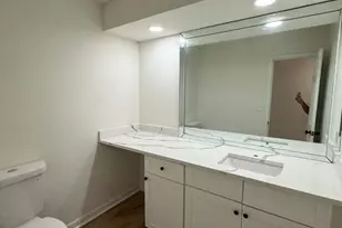 352 N Peak Dr, Alpharetta, GA 30022 - Photo 2